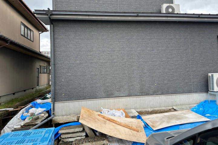 七尾市でのベタ基礎の沈下修正